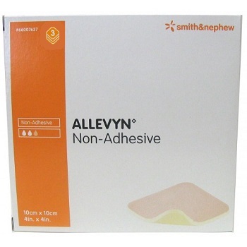 MEDICAZIONE IDROCELLULARE STERILE ALTAMENTE ASSORBENTE NON ADESIVA IN SCHIUMA DI POLIURETANO 10X10CM 3 PEZZI - farmanauta.it